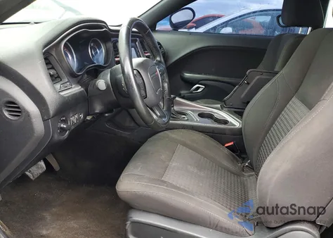 2016 Dodge Challenger Sxt z USA, uszkodzony, nr VIN 2C3CDZAG6GH107484